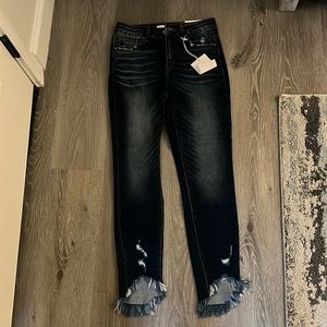Vici size 7 high rise stretchy jeans